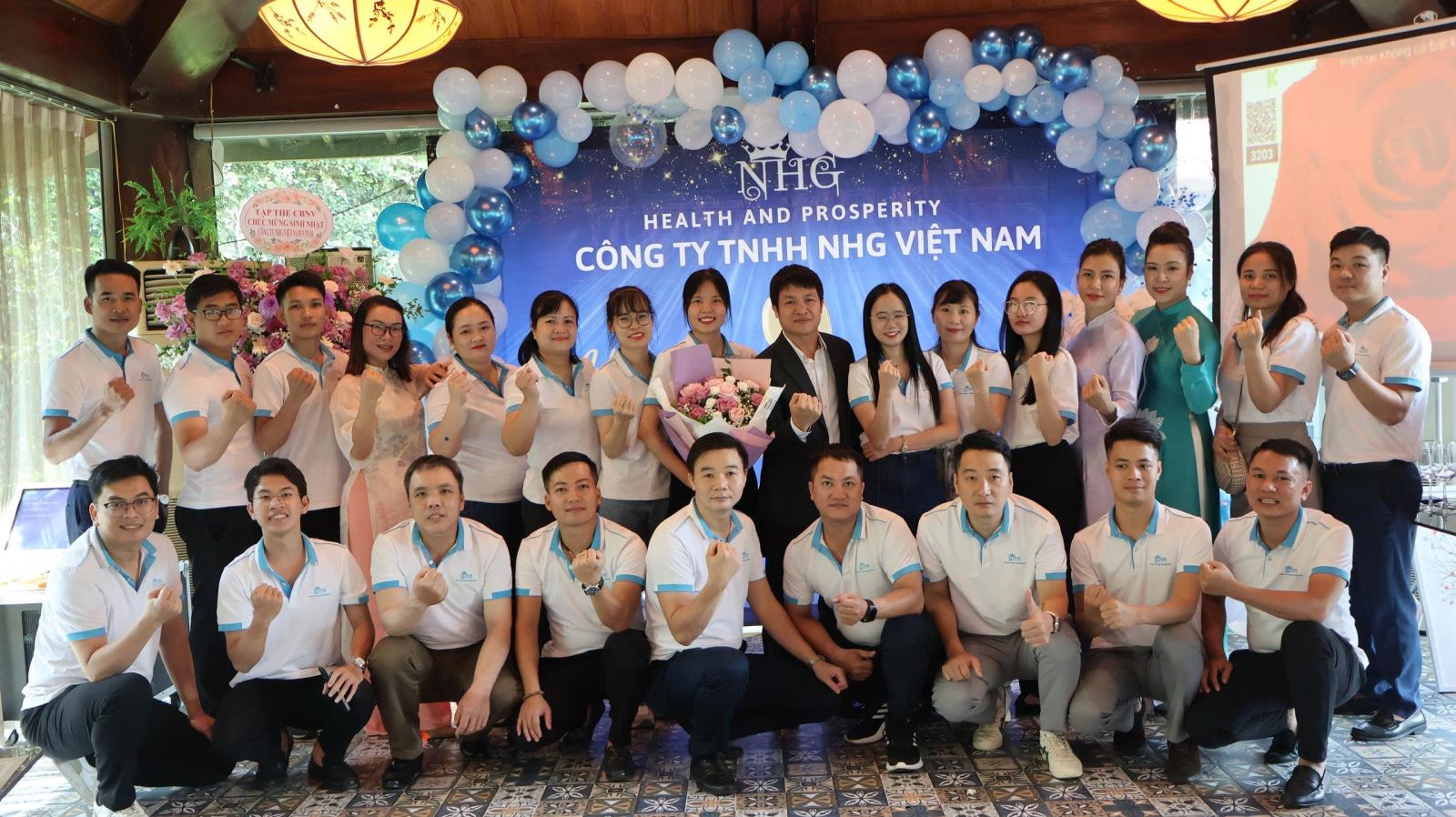 Để có được một NHG như hôm nay là nhờ sự đồng lòng của toàn thể cán bộ nhân viên, những con người mang trong mình ngọn lửa nhiệt huyết và niềm tin vào sứ mệnh chung.